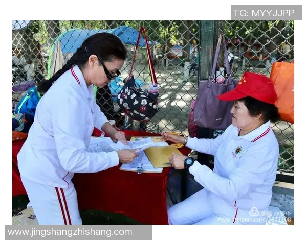 杨秀英独家分享排球技巧与心得体会助你提升球技的秘诀与经验 杨秀英独家分享排球技巧与心得体会助你提升球技的秘诀与经验