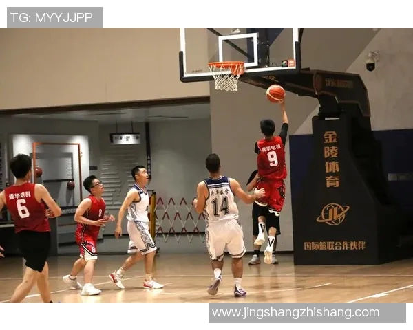 武汉篮球队的灵活性揭秘：从战术到球员的多样化探索