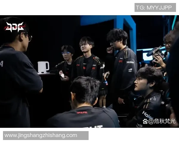 热议英雄联盟TES战队团队协作的创新与变革之路