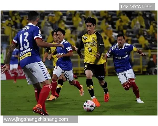 横滨足球队对阵爱媛队精彩直播全程回顾与赛后分析 横滨足球队对阵爱媛队精彩直播全程回顾与赛后分析