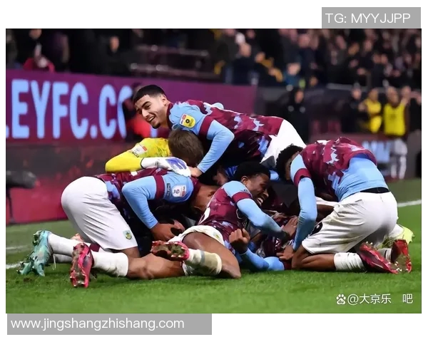 重庆羽毛球队快攻革新之路：技术突破与战术演变的深度解析