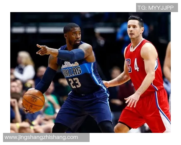快船与小牛激战三月二十八NBA季后赛争夺战精彩回顾与分析 快船与小牛激战三月二十八NBA季后赛争夺战精彩回顾与分析